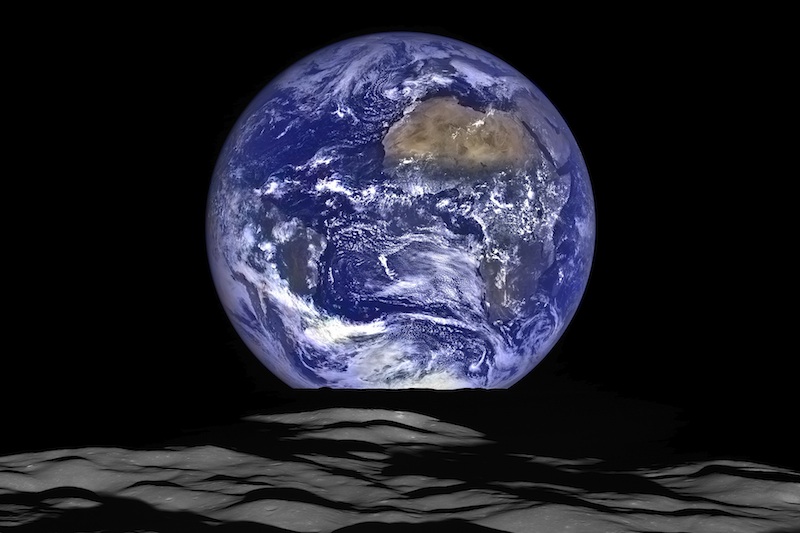 Earthrise LRO